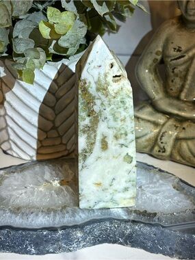 ✨Sale✨ Moss Agate Tower
